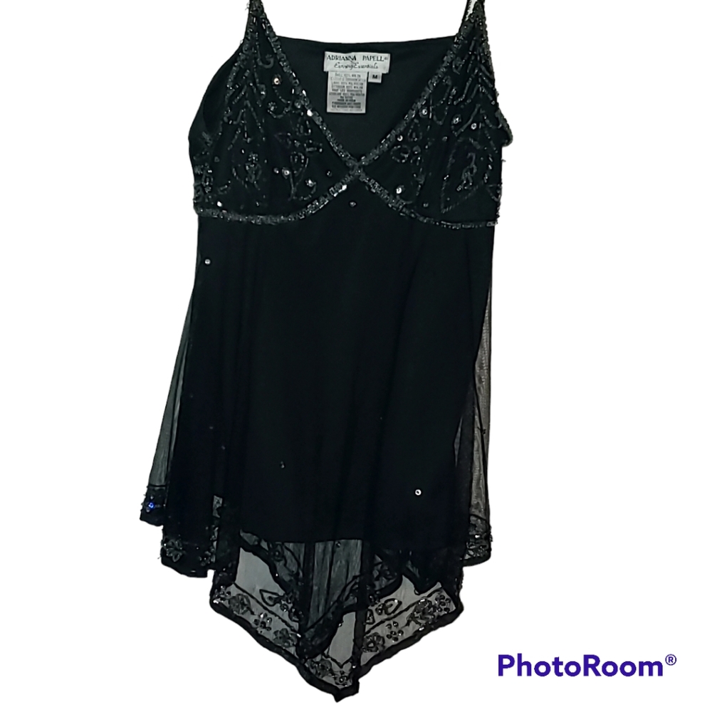 3/$15 Super pretty elegant flowy tank